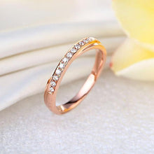 गैलरी व्यूवर में इमेज लोड करें, 0.14ct Natural Diamonds14K Rose Gold Ring