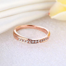 गैलरी व्यूवर में इमेज लोड करें, 0.14ct Natural Diamonds14K Rose Gold Ring