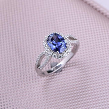 गैलरी व्यूवर में इमेज लोड करें, 1.0 Carat Blue Sapphire Oval Cut Halo Engagement Ring