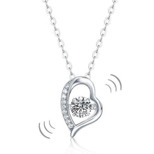 गैलरी व्यूवर में इमेज लोड करें, 0.5ct Moissanite Dancing Stone Heart Necklace