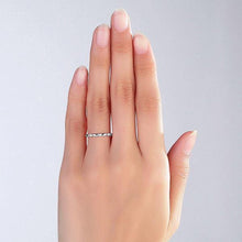गैलरी व्यूवर में इमेज लोड करें, 0.03ct Natural Diamond 14K White Gold Stackable Ring