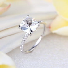 गैलरी व्यूवर में इमेज लोड करें, 0.12ct Natural Diamond 14K White Gold 2.5 Ct Topaz Ring