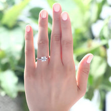 गैलरी व्यूवर में इमेज लोड करें, 1 Carat Created Princess Diamond Engagement Ring - Black Diamonds New York
